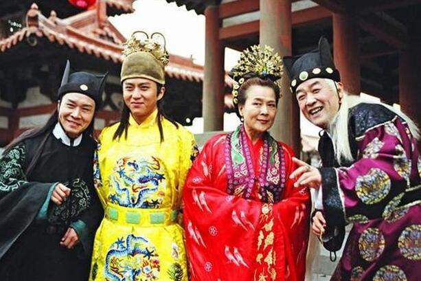 从"太监专业户"到《只为遇见你》国民好外公李建义不愧是老演员
