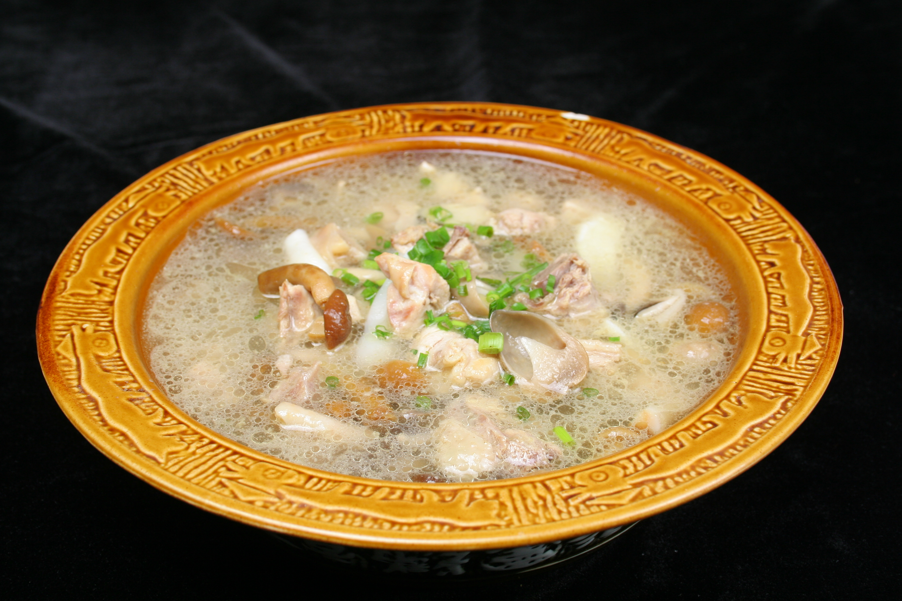 美食新花样:冬天天气寒冷,这六道菜暖身又美味