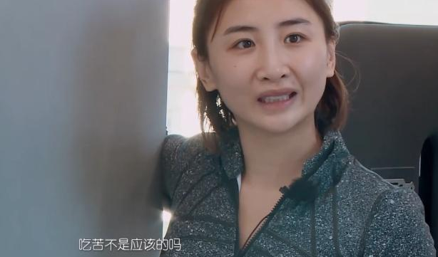 《我家那闺女:何雯娜坚强独立实力圈粉,而傅文慧成任性小公主