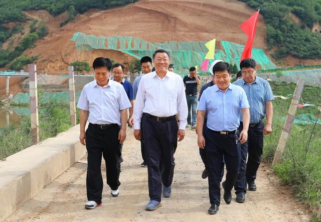 张惠荣:扎实推进水环境治理 全力做好防汛工作