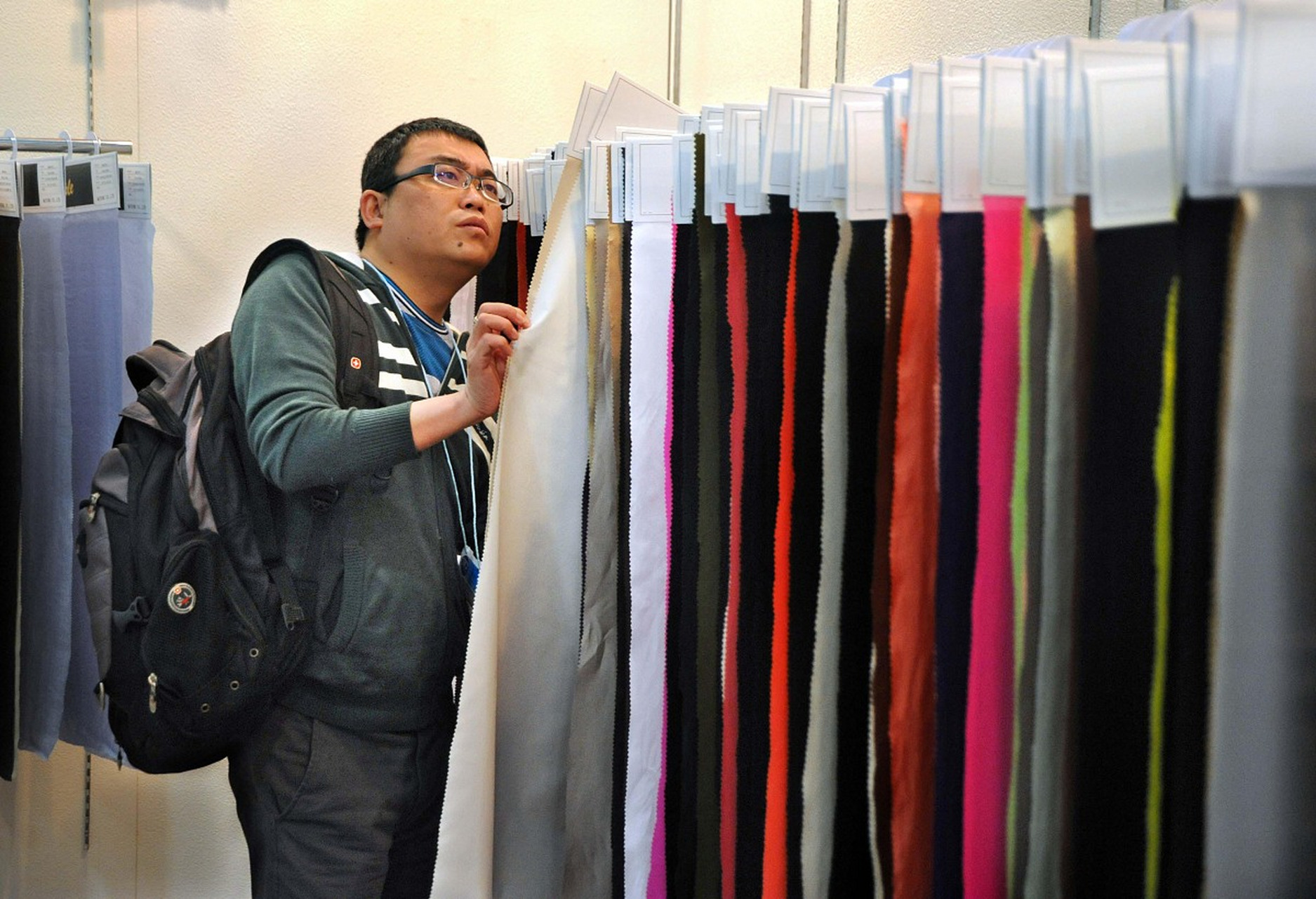 粘胶纤维是什么面料?有什么优缺点?