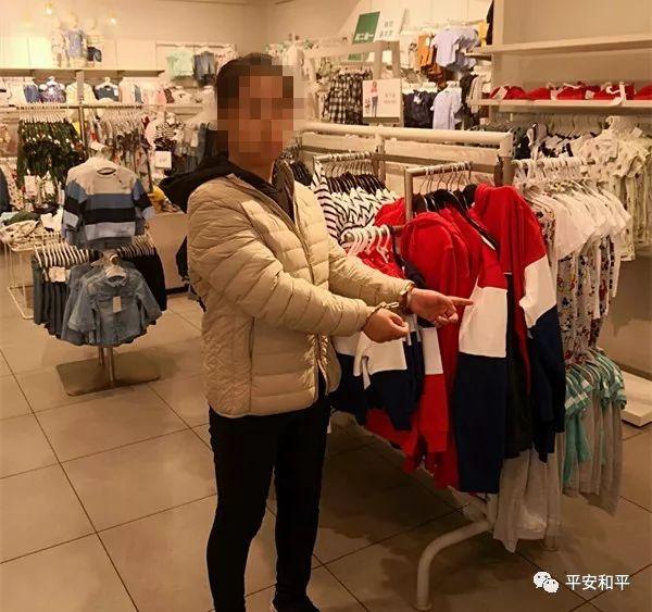 心存侥幸盗窃无磁扣衣服和平警方将其现场抓获