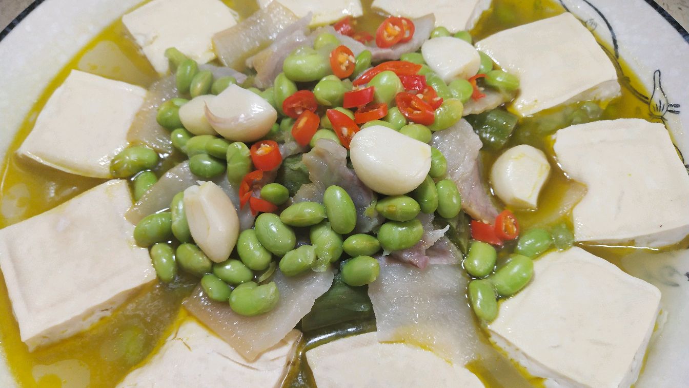 小时候经常吃的一道菜,蔊菜杆蒸臭豆腐,是否还能找回以前的记忆