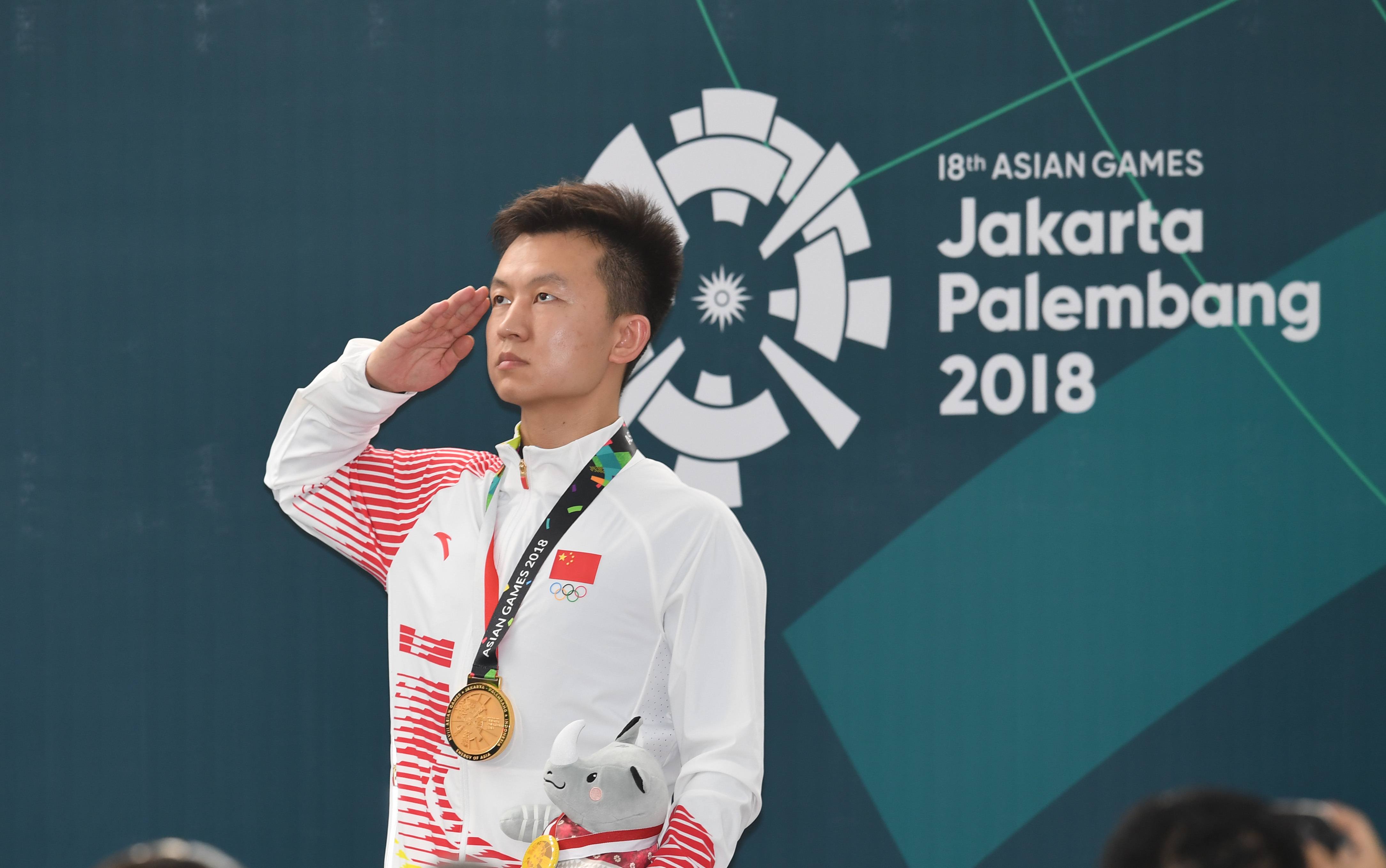 射击——男子50米步枪三姿颁奖仪式举行(2)