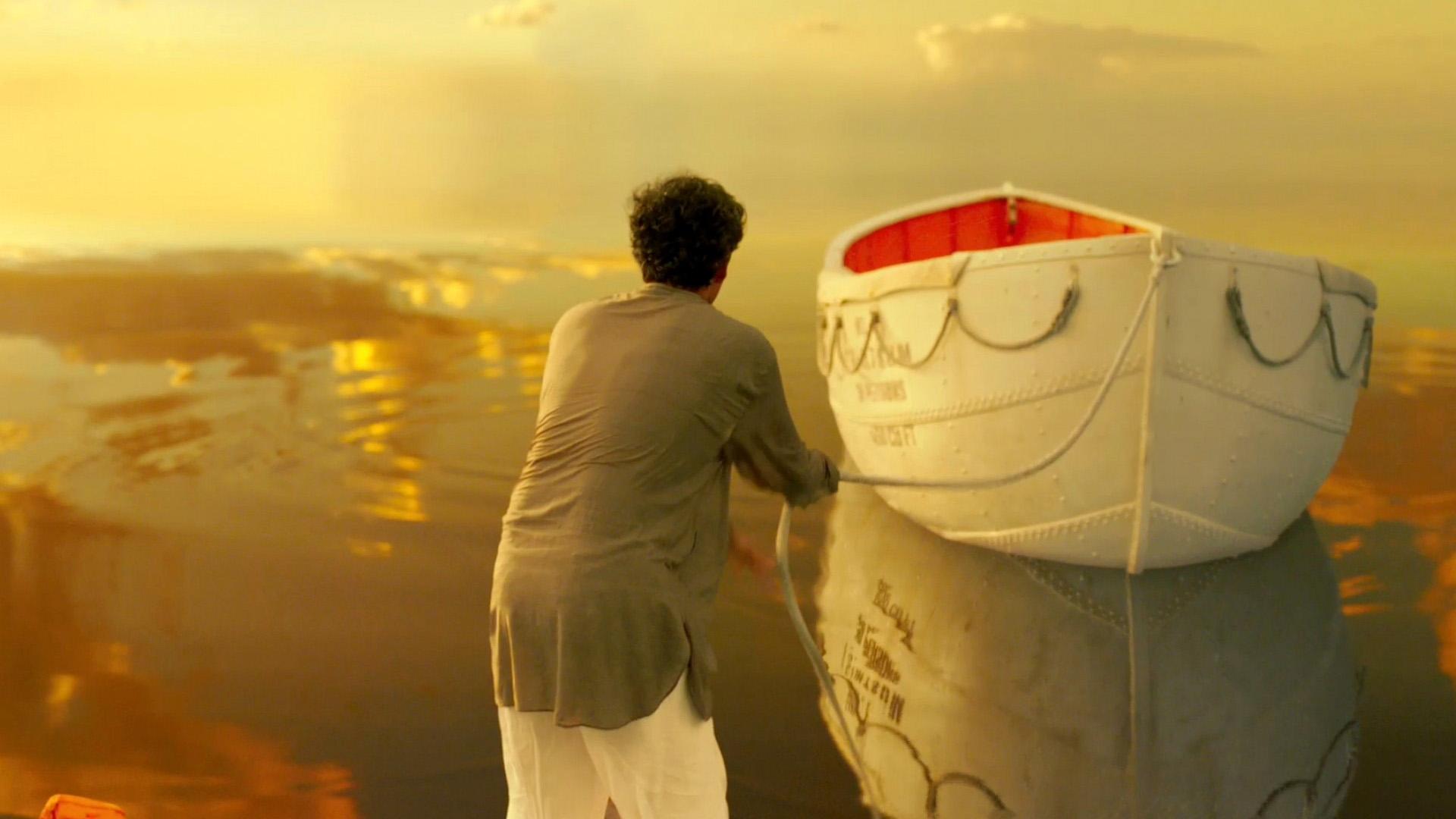 生活总是如海面一样平静,但往往会在不经意间掀起波澜