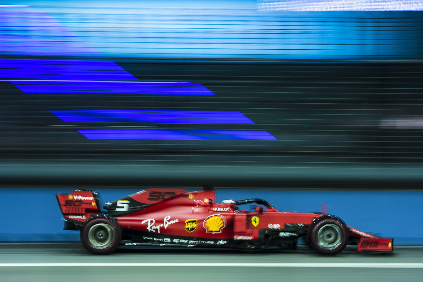 时隔392天,22场比赛后,维特尔终于夺冠!赛季首胜帮他重拾信心