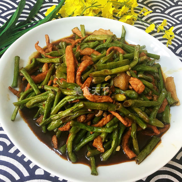家常豇豆烧肉,爽口下饭,比饭店做的好吃多了