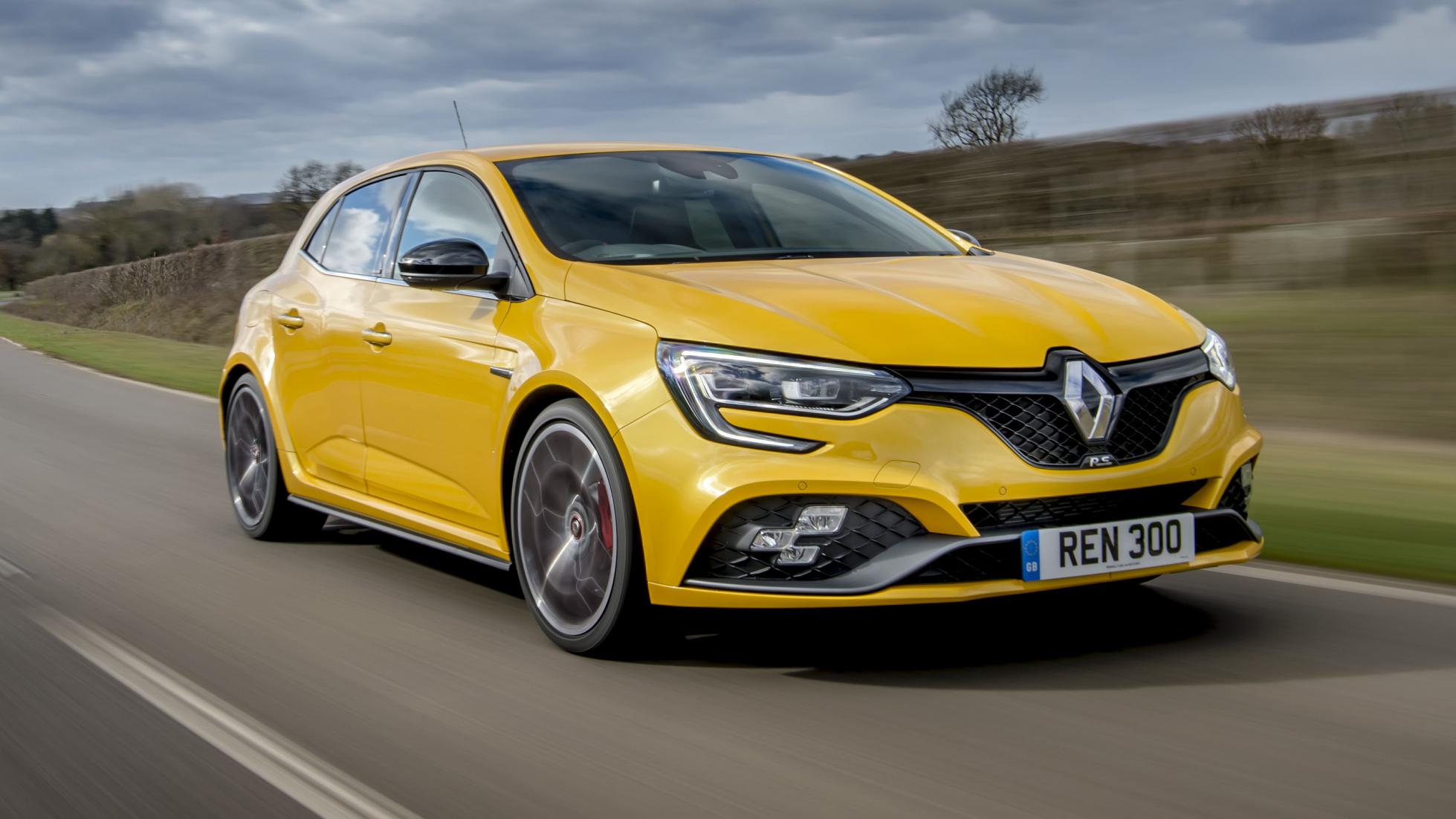 汽车:雷诺梅甘娜rs奖杯评论:新的热门孵化驱动