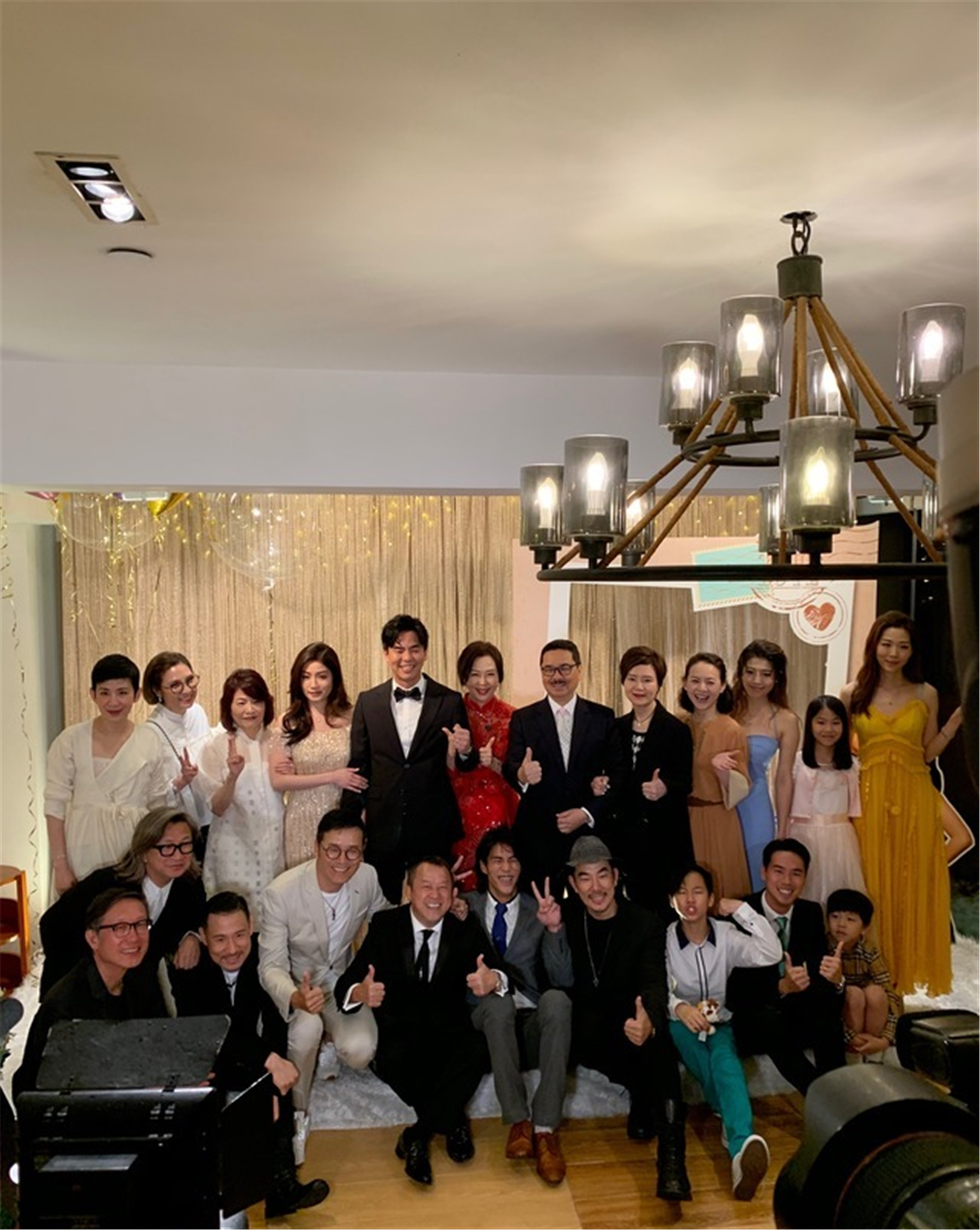 柯受良儿子柯有伦在香港举行婚礼,娱乐圈内大咖张学友等人出席