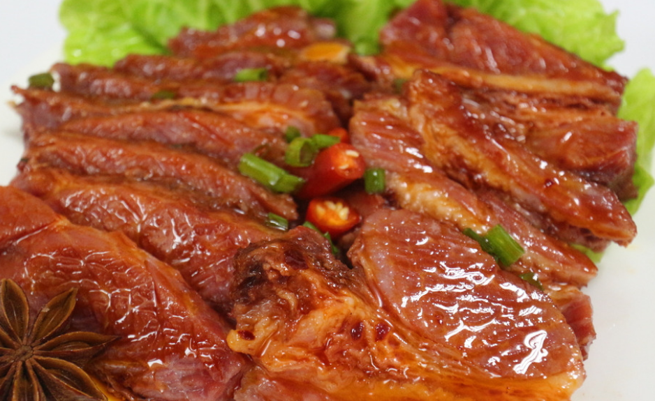 这么做的卤猪肉,老少皆宜,吃完还想吃