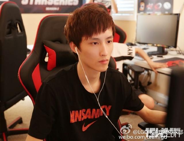 dota:完美盛典,去年最好carry无提名,玩家:让他参加就是面子