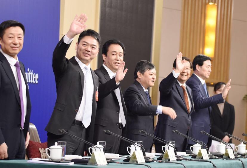 农民的儿子许家印回河南老家,豪捐6.5亿建学校,送恩师房产!