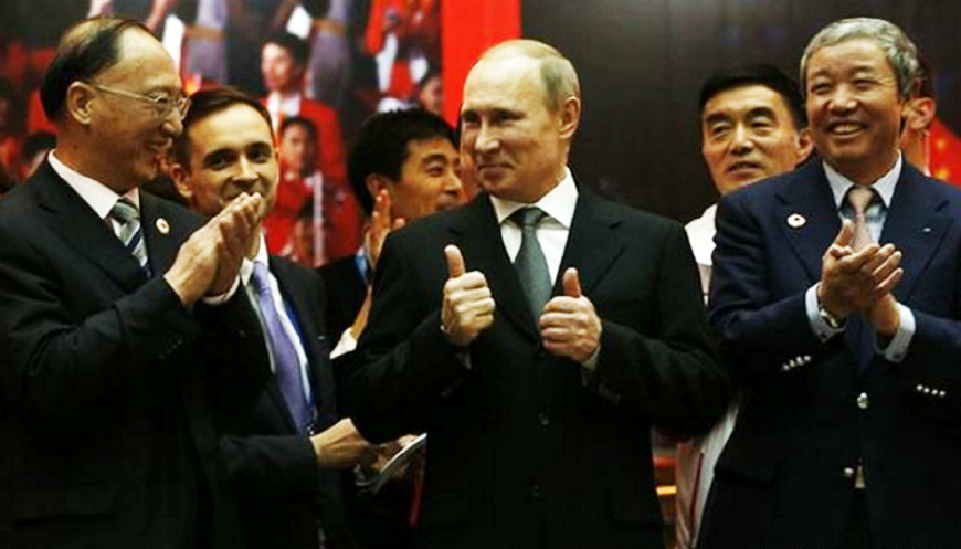 各国领导人竖大拇指:金正恩笑得很憨厚,特朗普的表情