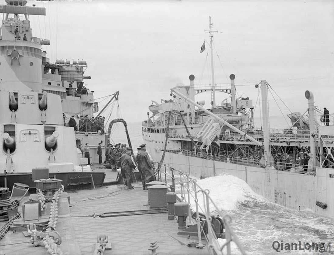 在大西洋海域横向补给的"牙买加"号护卫舰《战舰世界》中的7级巡洋舰