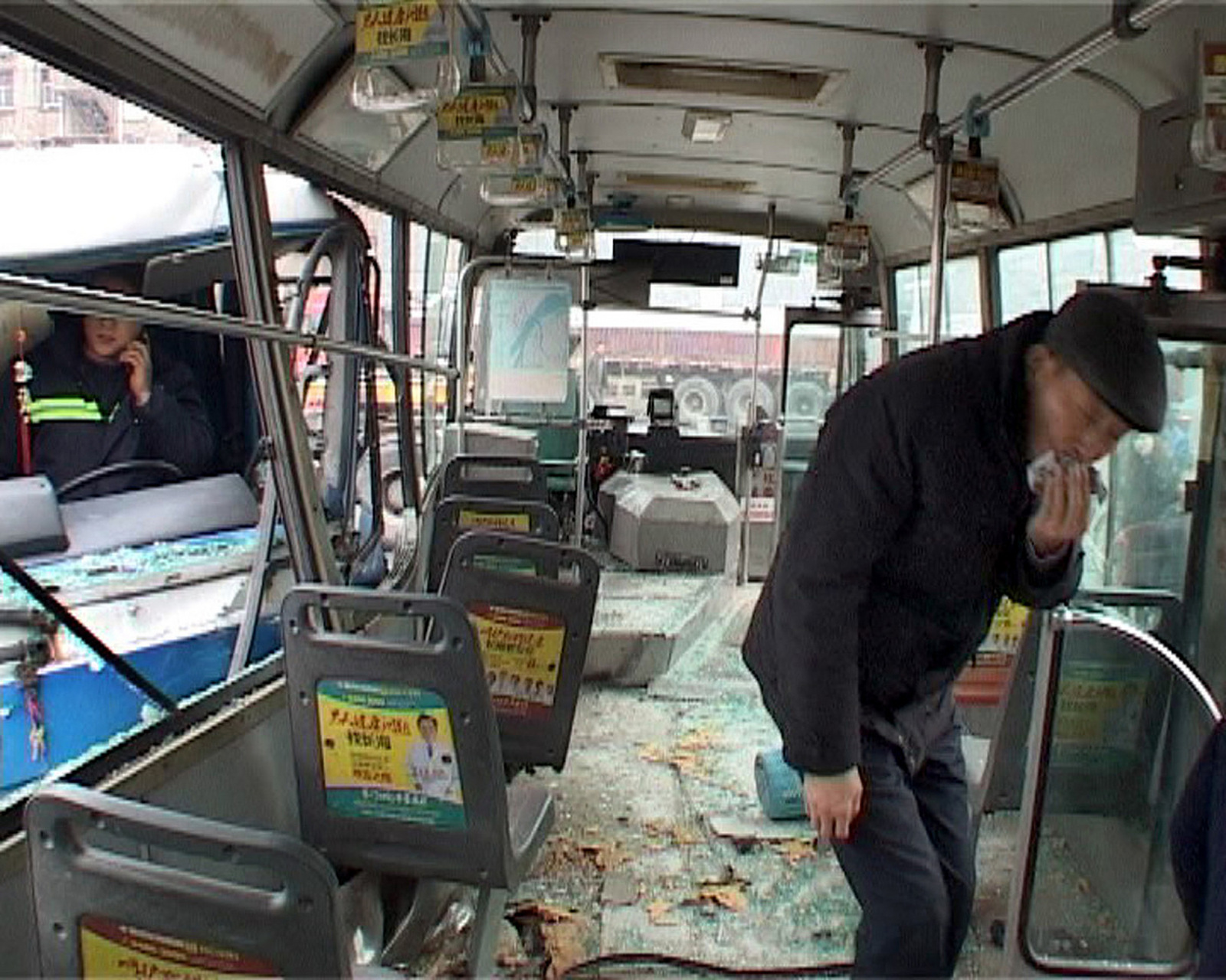 近日,北京一公交司机急刹车致乘客死亡获刑,引发关注.
