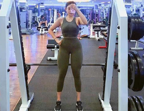 中国版卡戴珊,萝莉脸 38e上围!这身材你别流口水