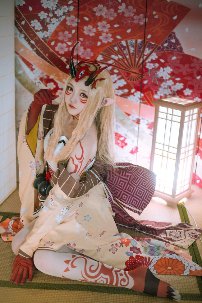 阴阳师茨木童子cos,好可爱的童子