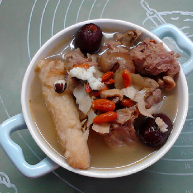芡实薏米沙参玉竹老鸭汤,超级好吃,降火祛湿还美味,居家必备菜!