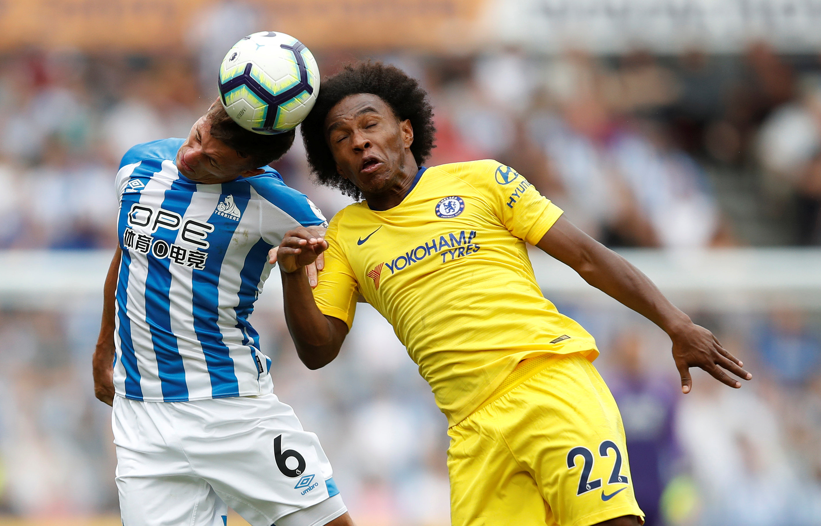 [14]外代二线)足球——英超联赛:切尔西胜哈德斯菲尔德