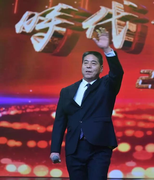 「992 | 祝贺」石家庄吕保民当选 2018年度《感动中国》十大人物!
