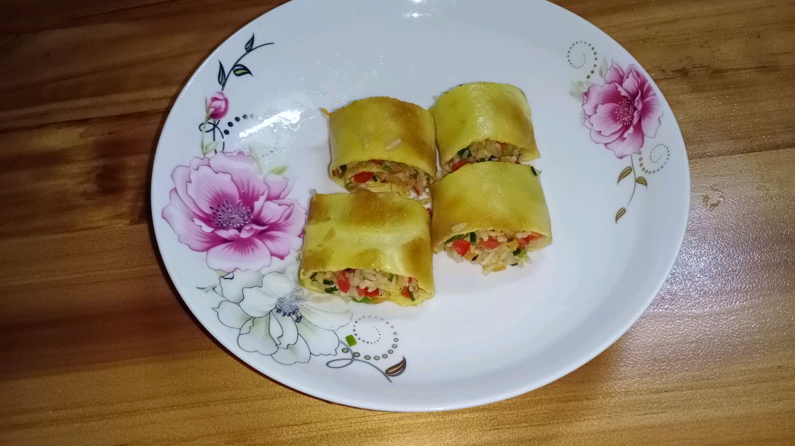 我家小孩就喜欢吃这大米饭蛋卷,香喷喷的超好吃