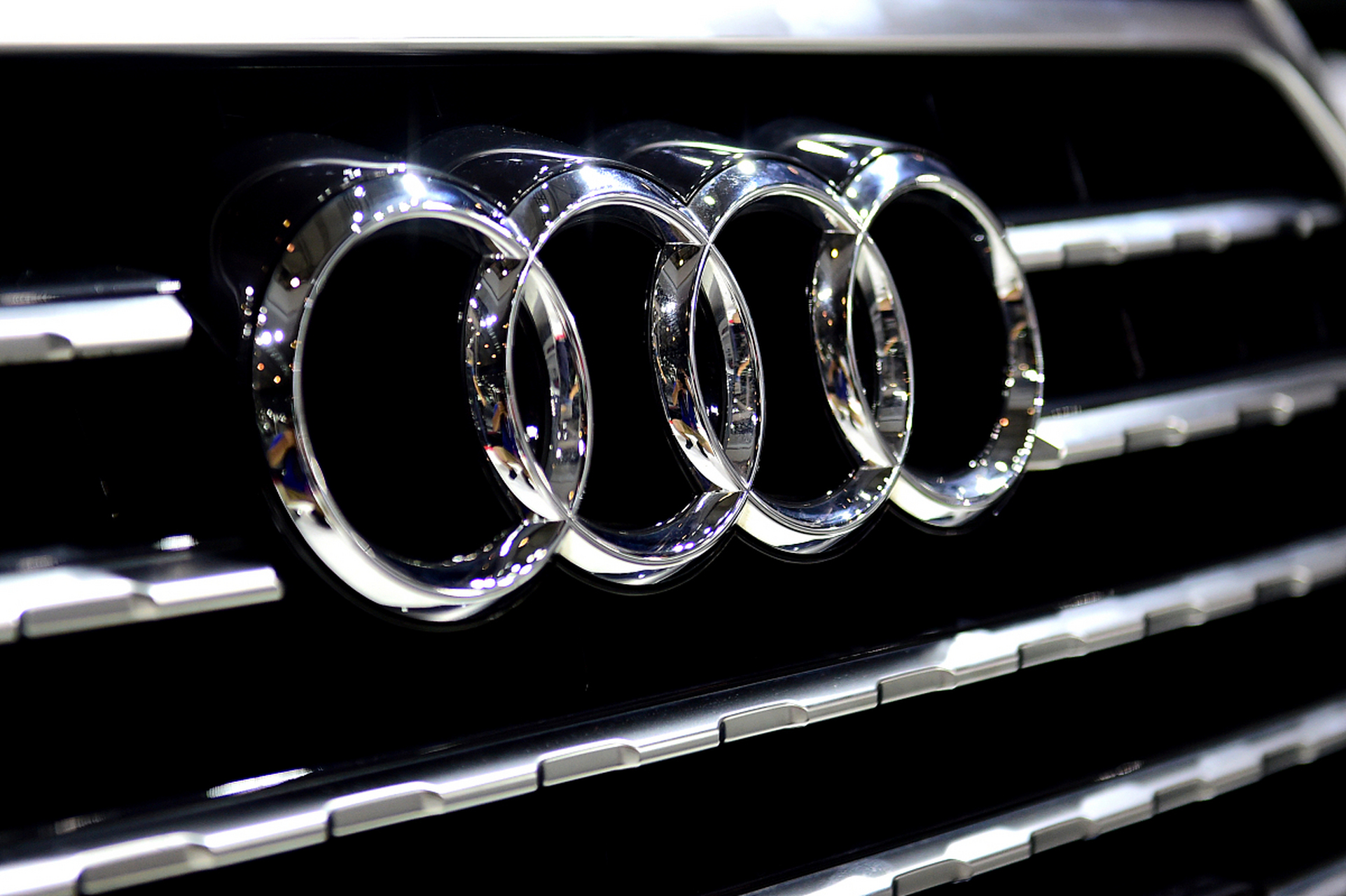 你不知道的奥迪车标的含义 奥迪车标是一种很具有标志性的设计,包含了