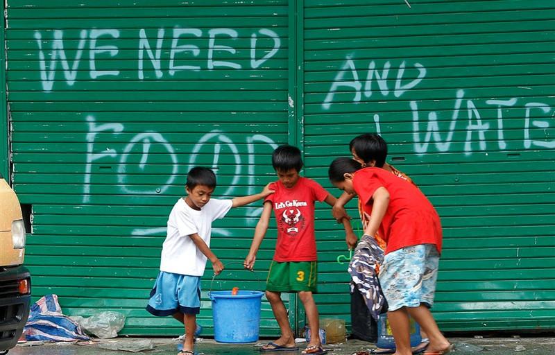 菲律宾流浪儿童图片