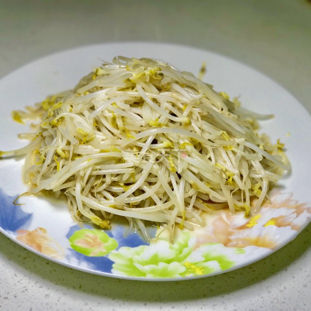 家常素炒银芽,简单美味,看一遍就能学会