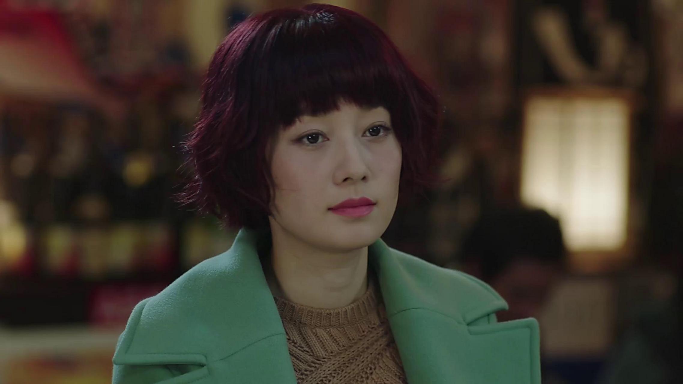 马伊琍在《还珠格格第三部》中饰演紫薇,表演受到评价,之后凭借《我的