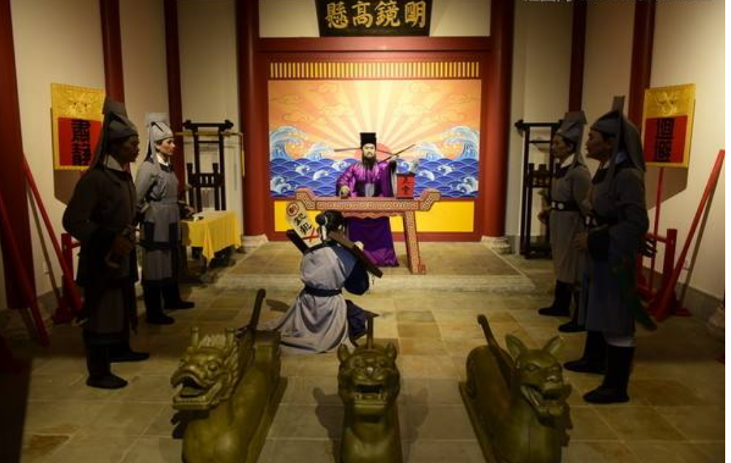 历史上的包拯虽然没有铡过驸马爷,但却铡了一个比驸马更牛的王爷
