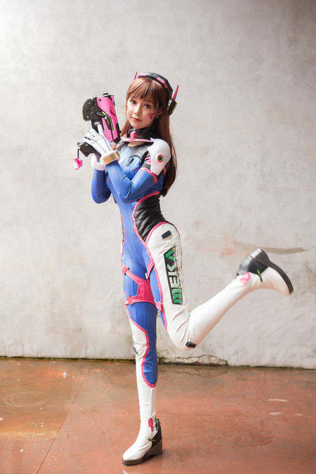 守望先锋:小姐姐cosd.va,只生活在游戏里的女孩,名字叫宋哈娜