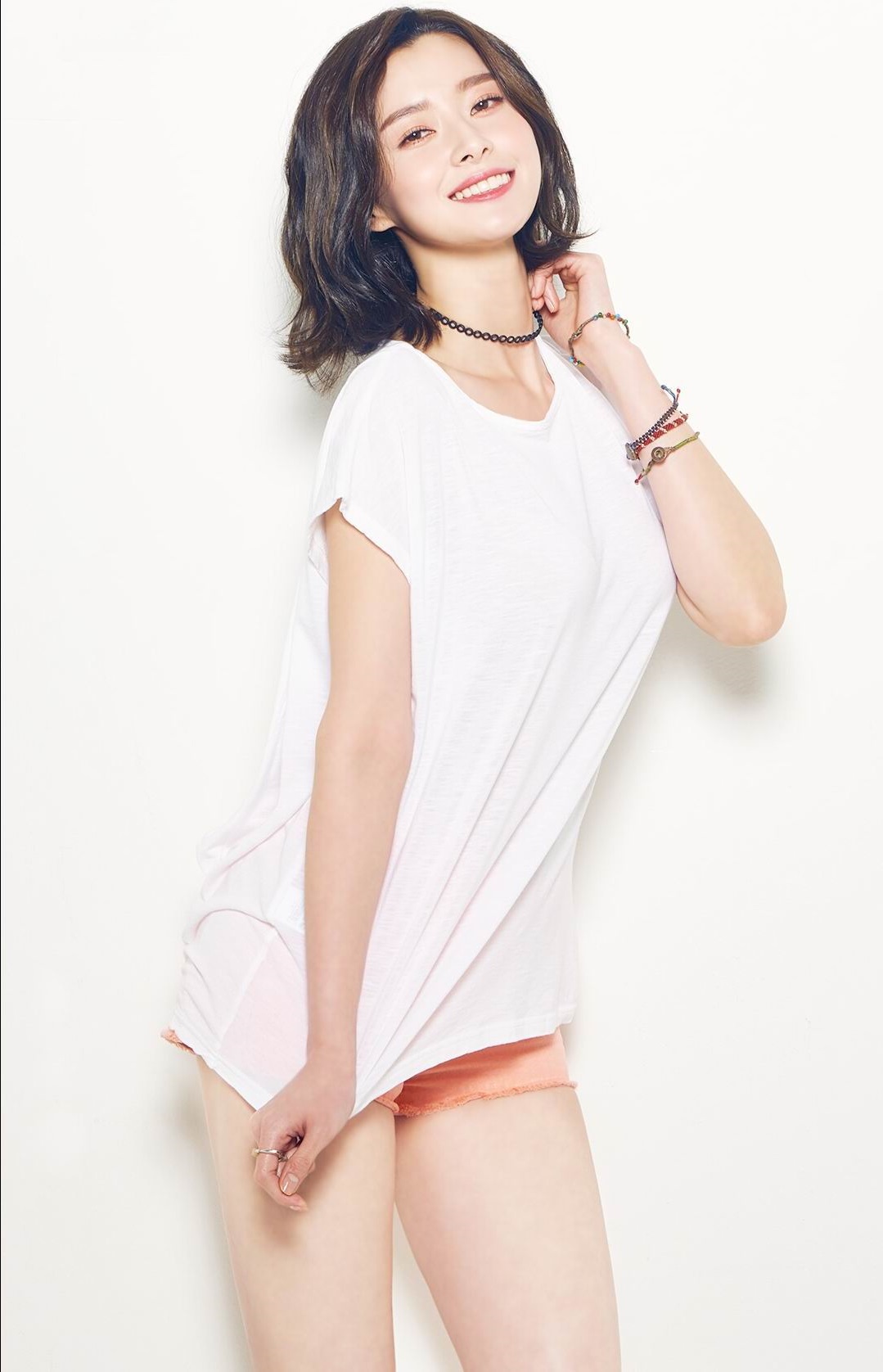 性感韩国女歌手权娜拉