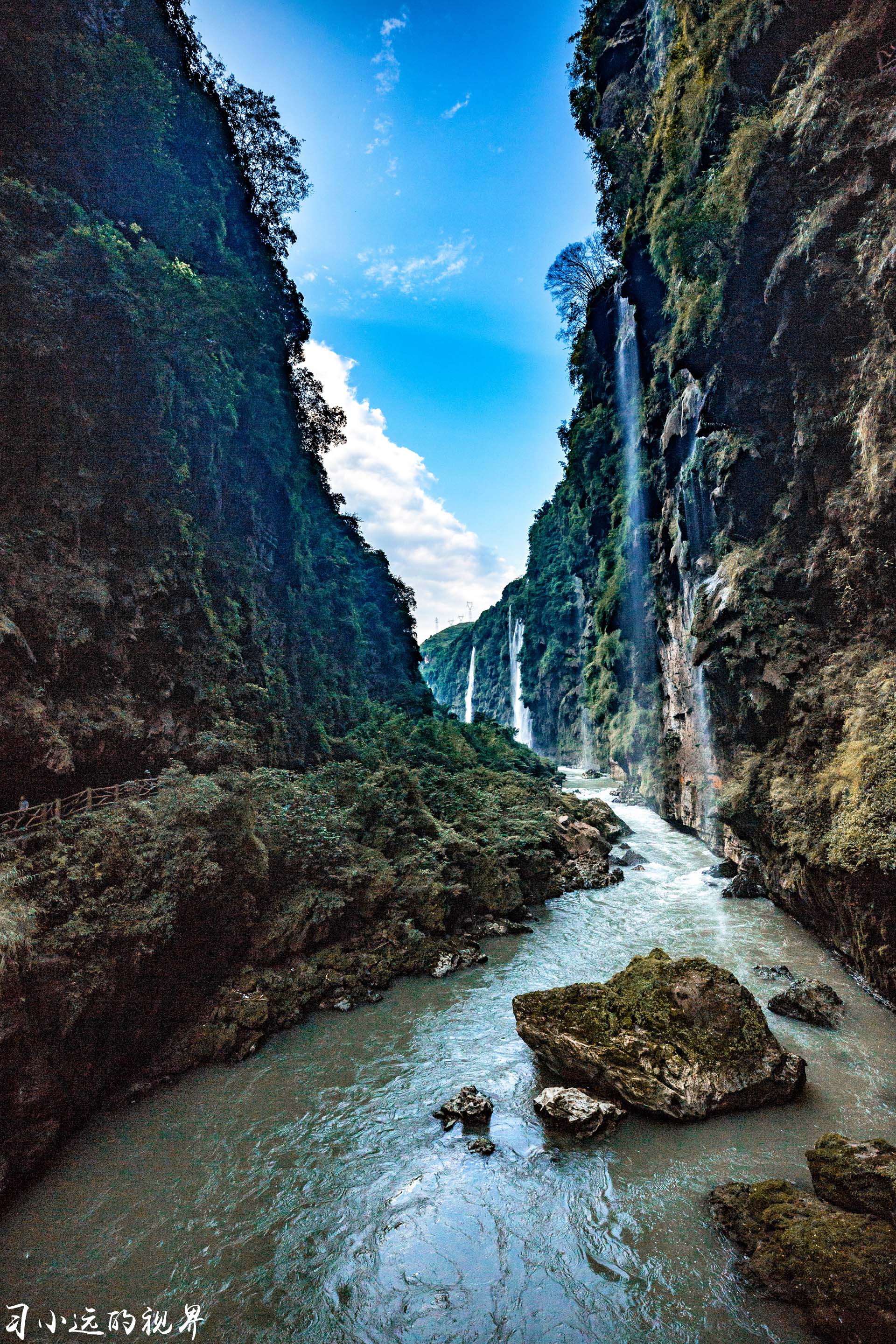 马岭河大峡谷,地球上一道美丽的伤疤