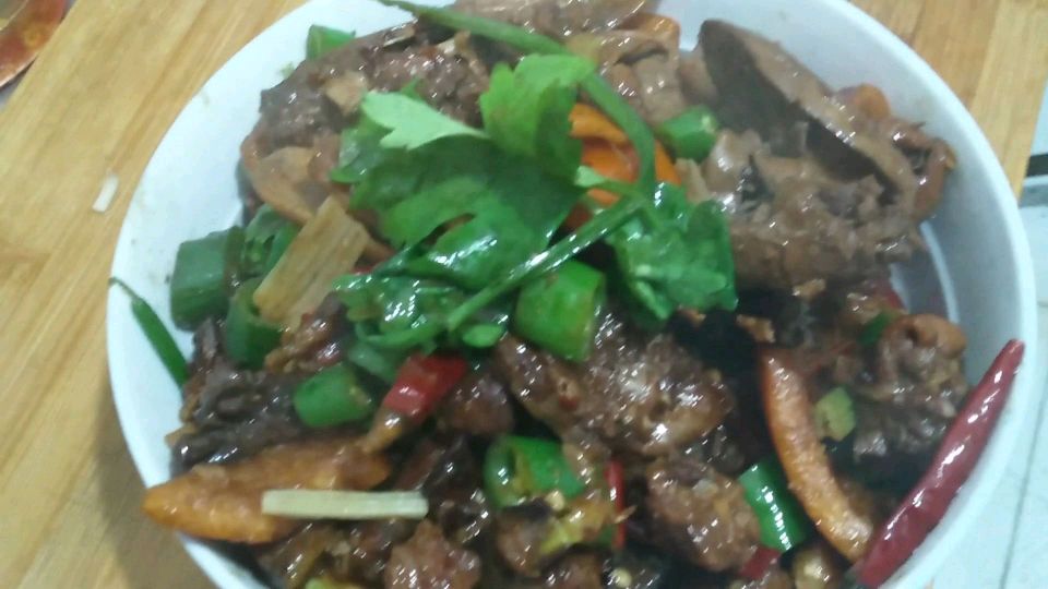 一个人的年夜红烧鸭饭:色香味俱全真好吃!