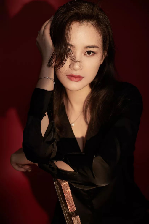 陌陌冉小冉全新单曲上线《浪漫画面》细数甜蜜无限