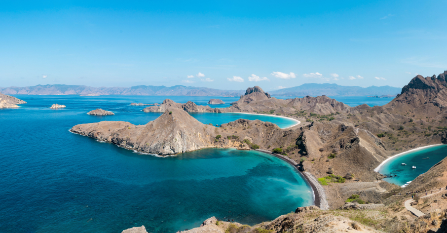 16平方公里,也是 科莫多 国家公园的一部分,是一个火山岛.