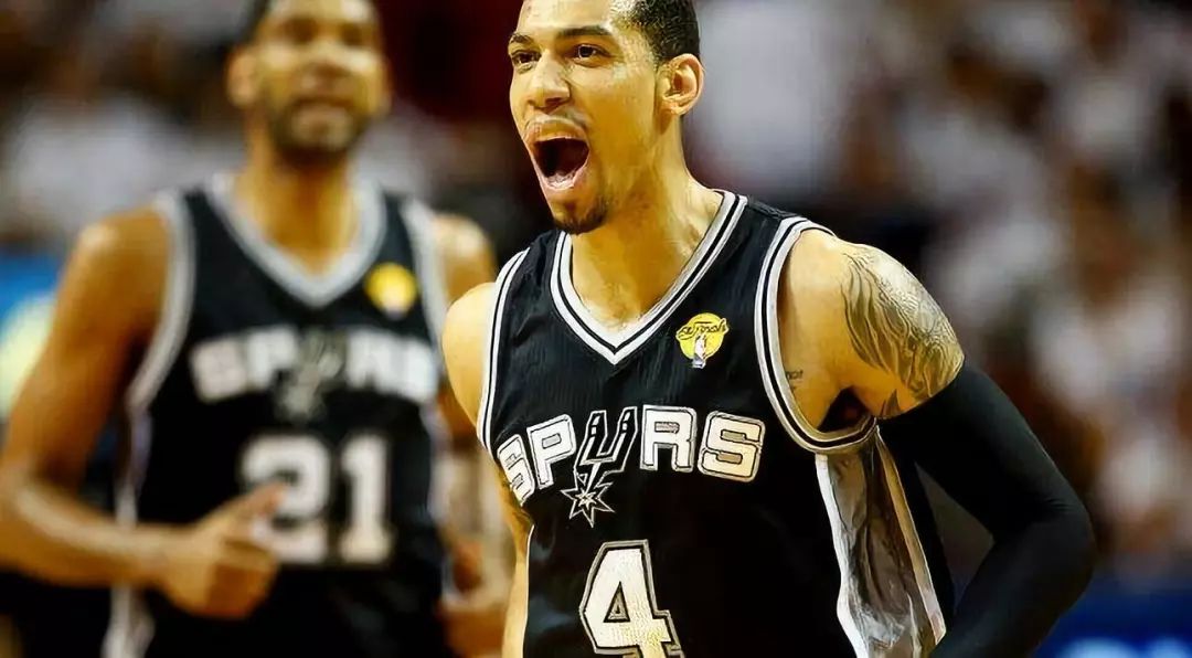 这一抱,是迟到的告别