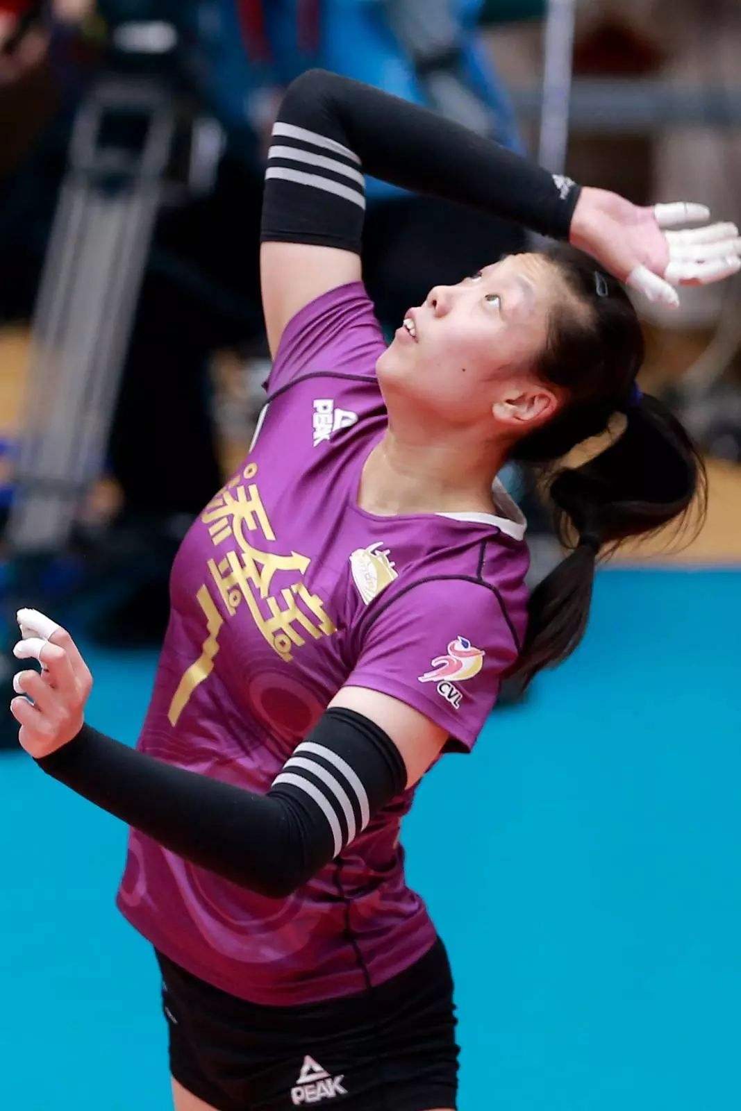 67%的进攻成功率!荣升全队三号得分手,杨艺在争议声中前行