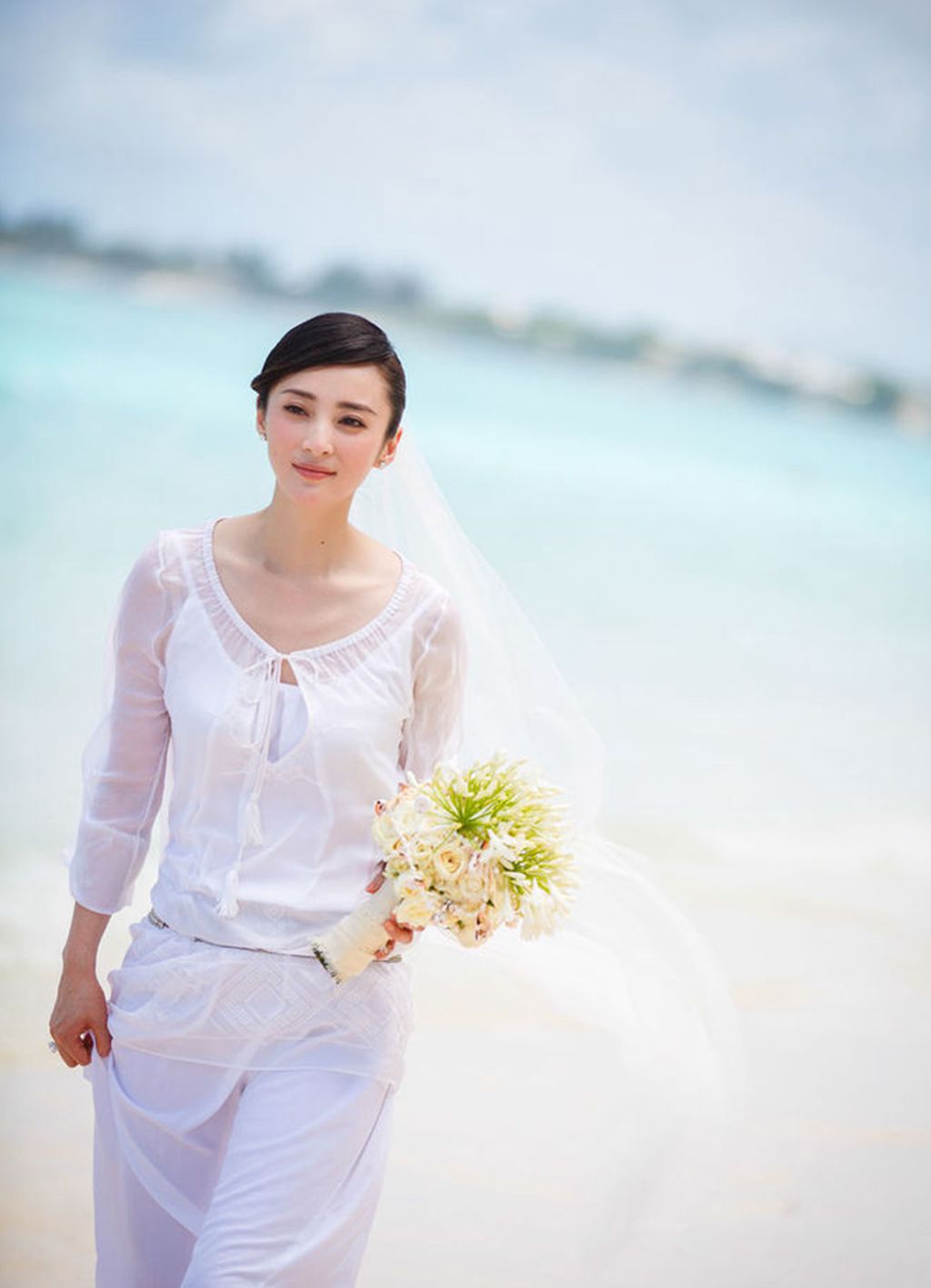 蒋勤勤大变时尚达人,温婉羞涩的气质,颜值再刷新高度!