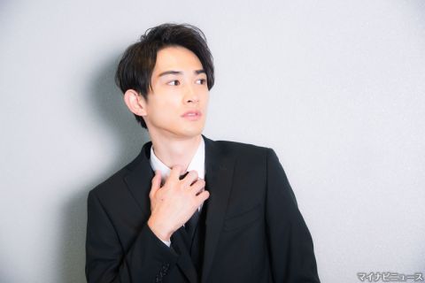 町田启太西装造型拍摄写真 菱角分明帅气十足