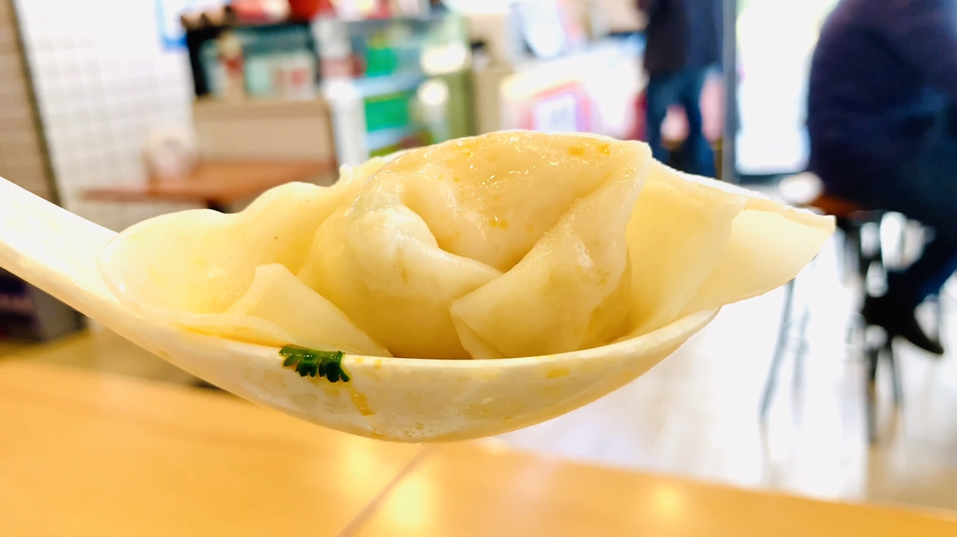 来一碗吉祥馄饨,有汤有肉又好吃