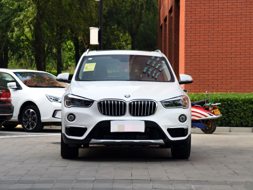 宝马x1,一款紧凑型的suv有着怎样的优点与缺点?