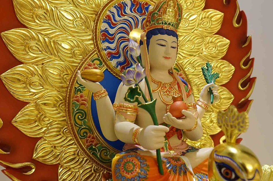 趣味测试:四位神明选一位,测你明年会被哪一位神明庇佑!