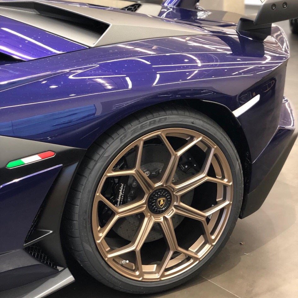 兰博基尼aventador svj,紫色的终极大牛