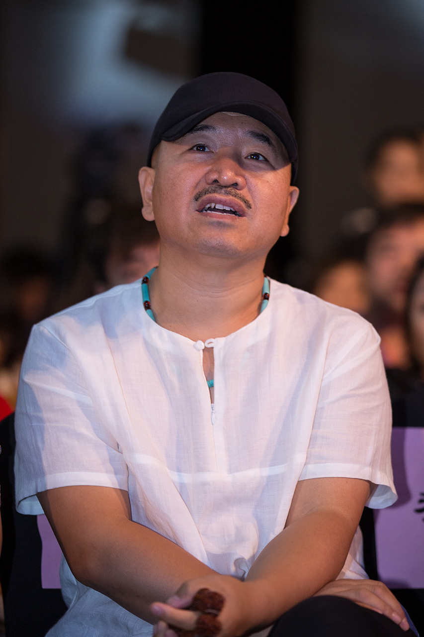 其实并非如此,看了他的经历你就知道,他是