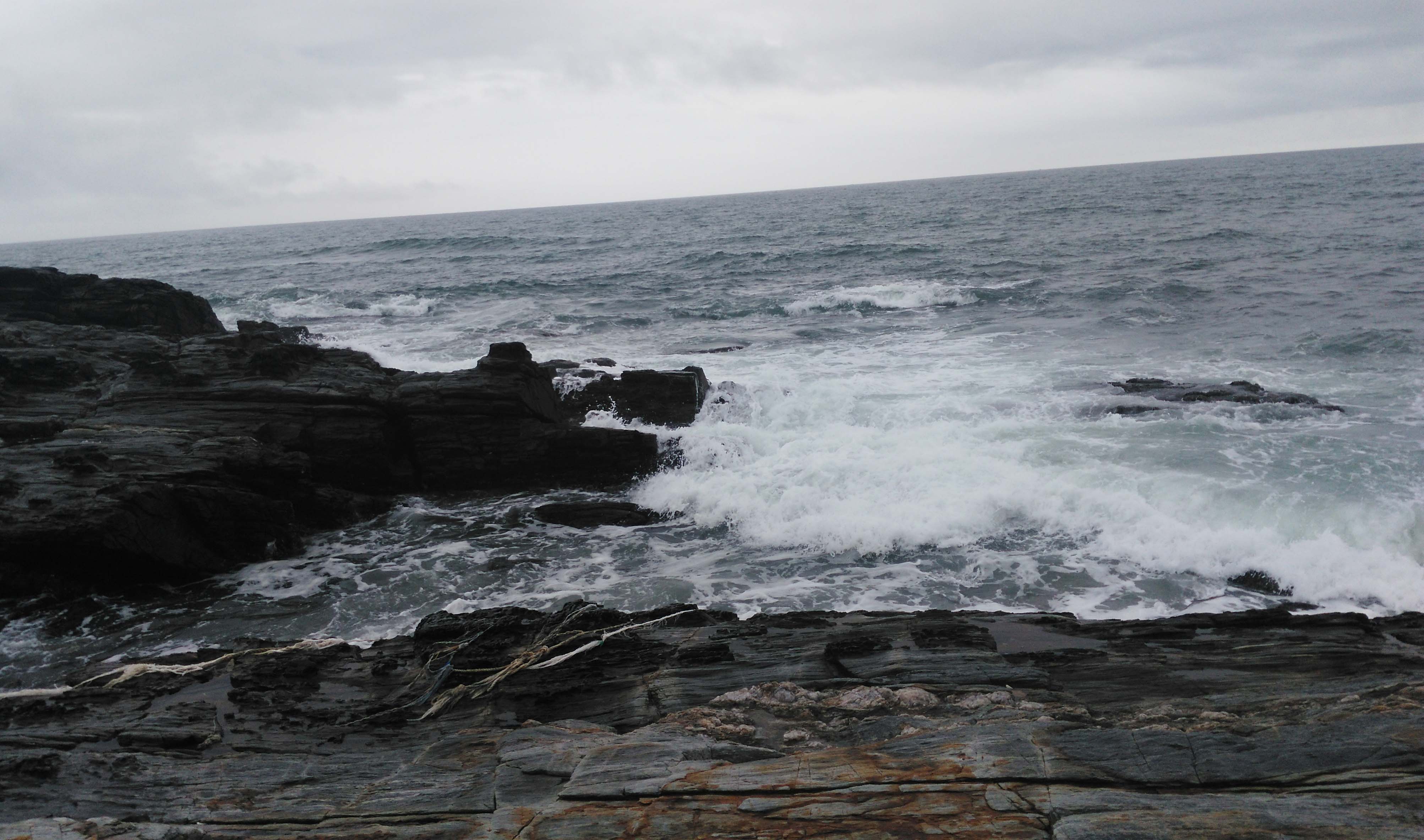 惠州市惠东黑排角海边实拍,这样的礁石你们见过吗?