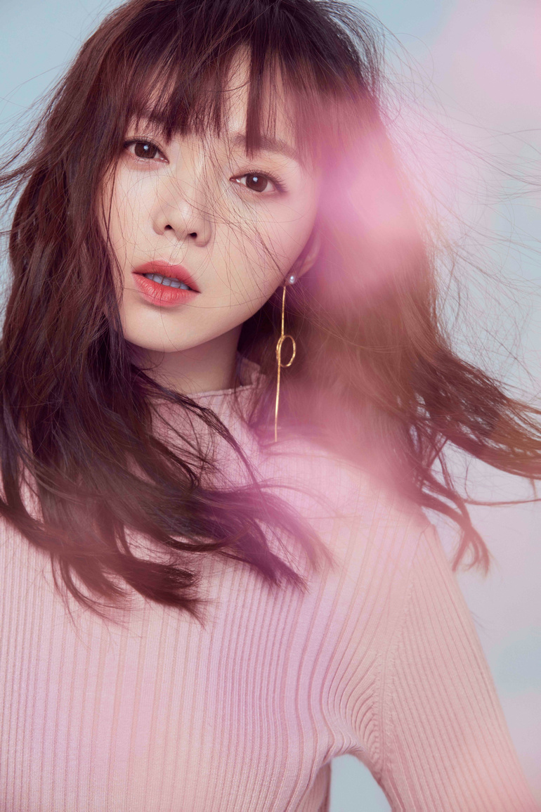 演员陶慧化身街头酷girl,自称"最靓的崽"为《地久天长》打call