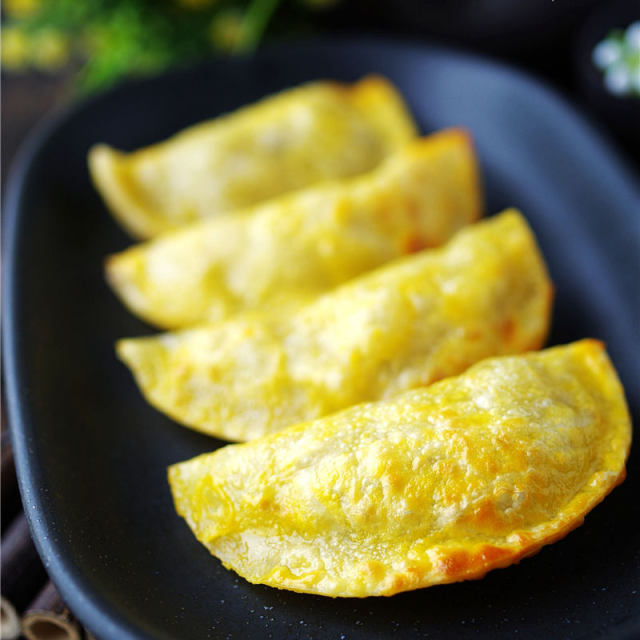 香甜黄金饺,不用水煮却好吃,一天三餐吃都不腻,您试试
