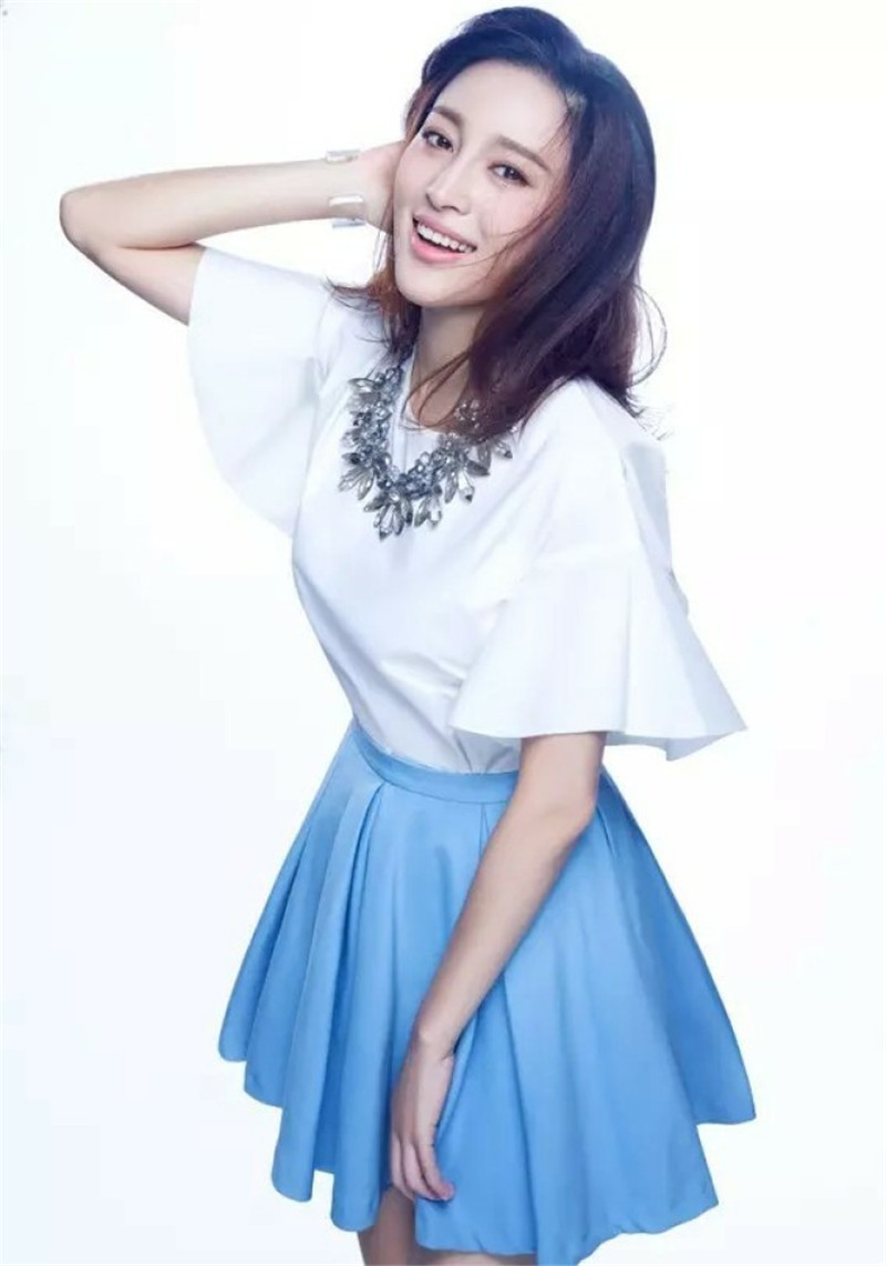 甘婷婷:鲜眉亮眼,温柔贤惠,为人低调的女神