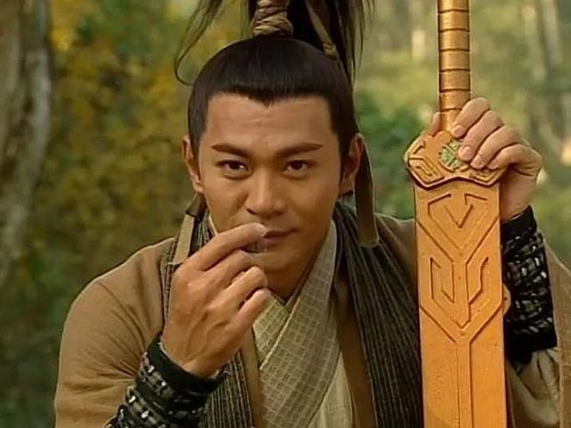 曾是96年《西游记》唐僧饰演者,后受伤又患抑郁症,今转行卖保险